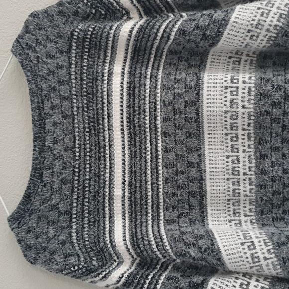 Seventh Ave 3X Womans Cardigan Long Gray and white Acrylic Nylon Blend - Picture 5 of 5